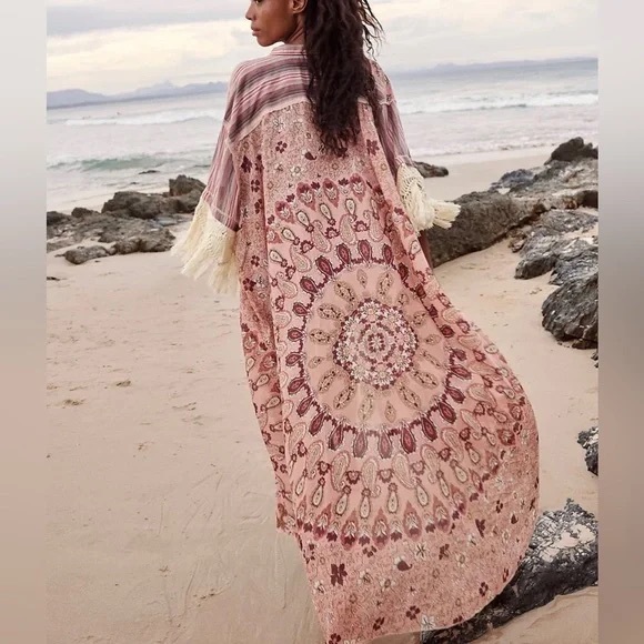 free people WATCHING WAVES maxi shirt . - Picture 14 of 14